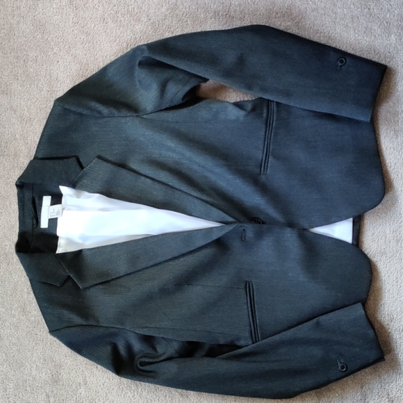 H&M short fitted blazer - Picture 2 of 4
